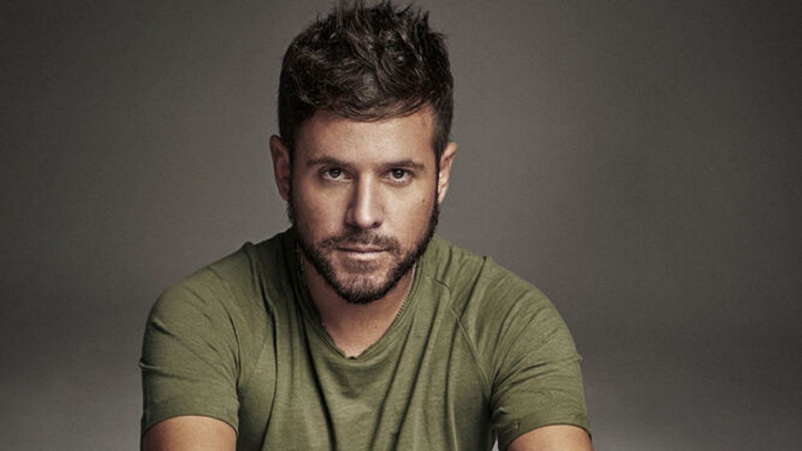 Tarde lo que tarde - 'Un piano y una voz en 360º' lo nuevo de Pablo López  - Escuchar ahora