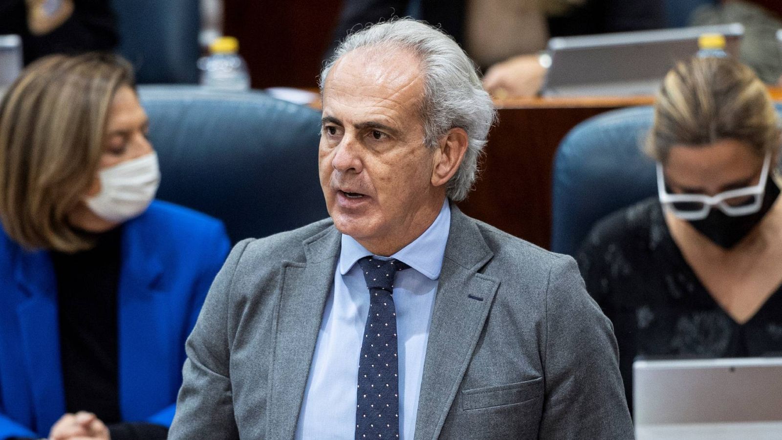 Las mañanas de RNE con Íñigo Alfonso - Ruiz Escudero: "La mascarilla en exteriores no va a aportar nada" - Escuchar ahora