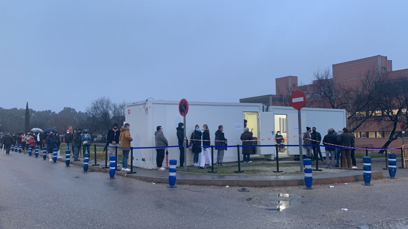 Las mañanas de RNE con Íñigo Alfonso - Urgencias del Severo Ochoa: "Sobre todo llegan jóvenes y muchos no vacunados" - Escuchar ahora