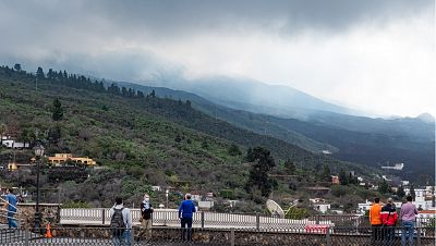 14 horas Fin de Semana - El volcn de La Palma, oficialmente apagado: "La erupcin ha terminado" - Escuchar ahora