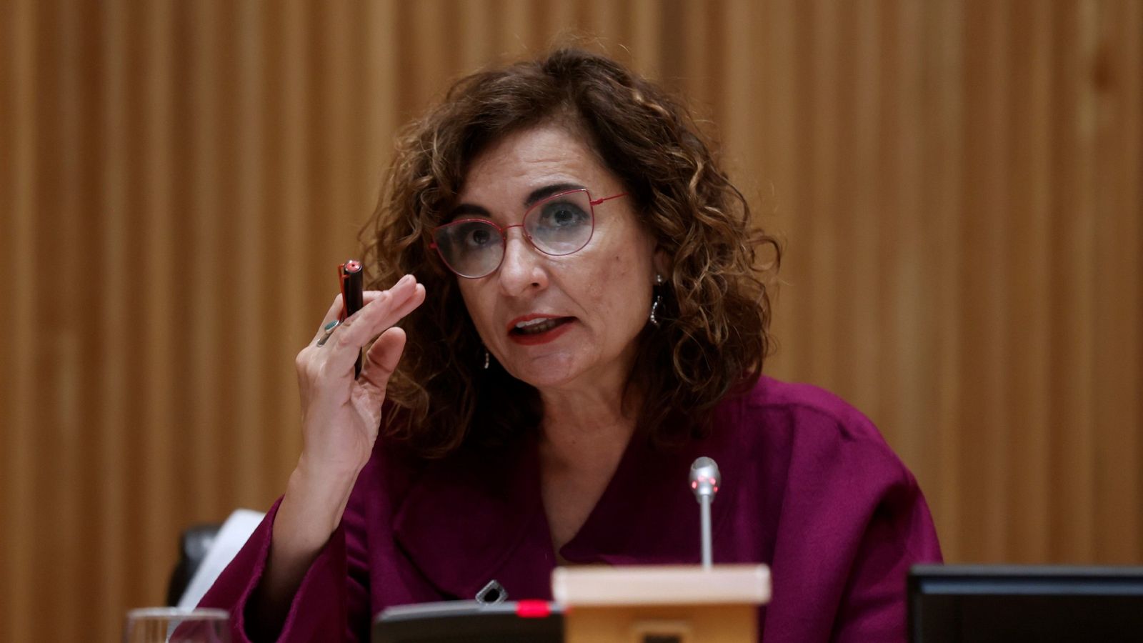 24 horas - Montero: "Los Presupuestos son una muestra de nuestra capacidad de diálogo" - Escuchar ahora 