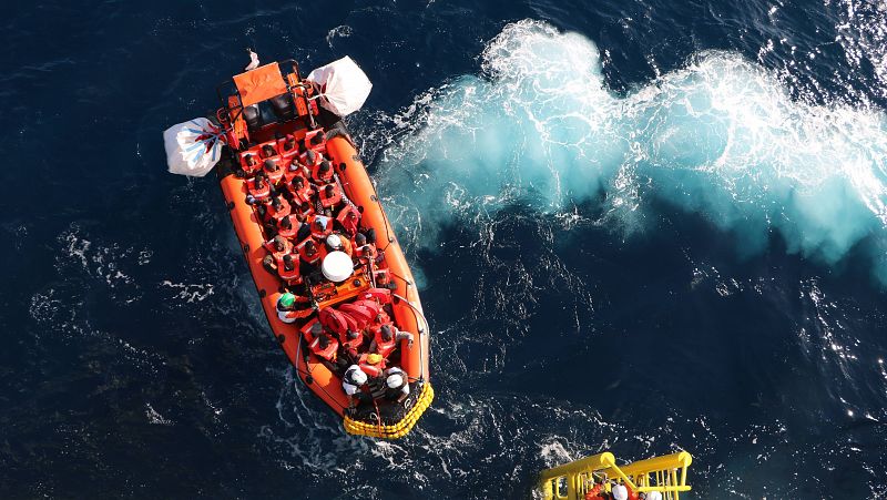 24 horas - Los 558 migrantes del Geo Barents desembarcarán en Sicilia - Escuchar ahora