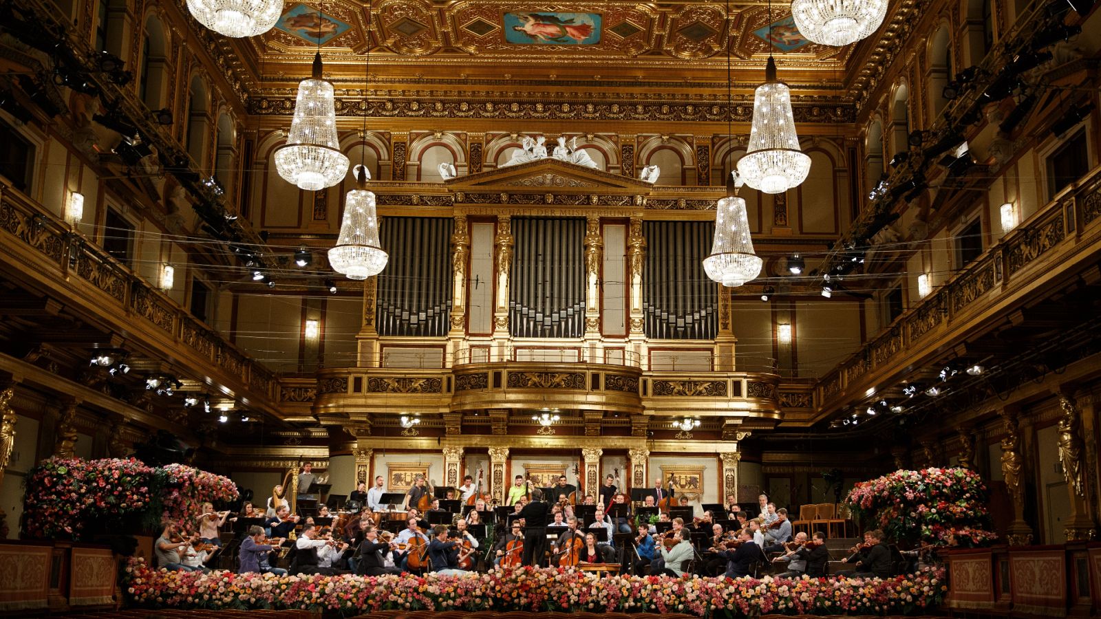 14 horas Fin de Semana - Vuelve el público al Concierto de Año Nuevo en Viena - Escuchar ahora