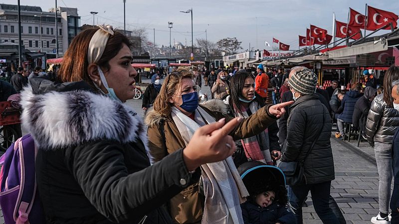 Cinco Continentes - La moneda en crisis y la inflación se dispara en Turquía - Escuchar ahora