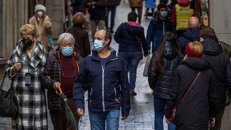 Las Mañanas de RNE - "Es un error total banalizar esta sexta ola y pensar que estamos ante una gripalización" - Escuchar ahora