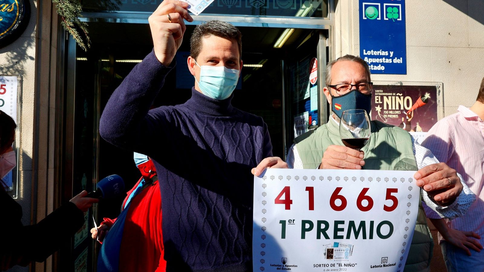 14 horas - El 41.665, primer premio de la Lotería Del Niño, cae en La Rioja - Escuchar ahora