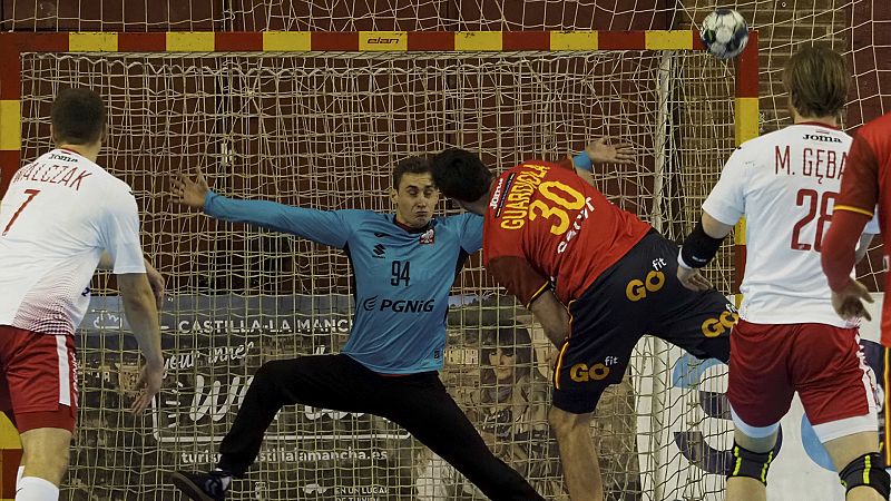 Tablero deportivo - Gede�n Guardiola: "La combinaci�n entre j�venes y expertos es buena" - Escuchar ahora