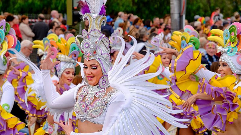 24 horas - Las Palmas de Gran Canaria retrasa dos semanas sus carnavales - Escuchar ahora