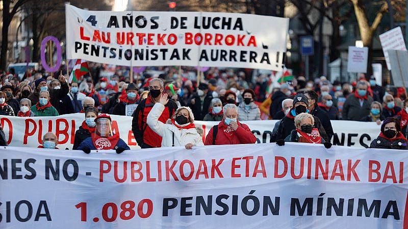 Boletines RNE - 4 años de movilizaciones en las calles para exigir pensiones dignas - Escuchar ahora