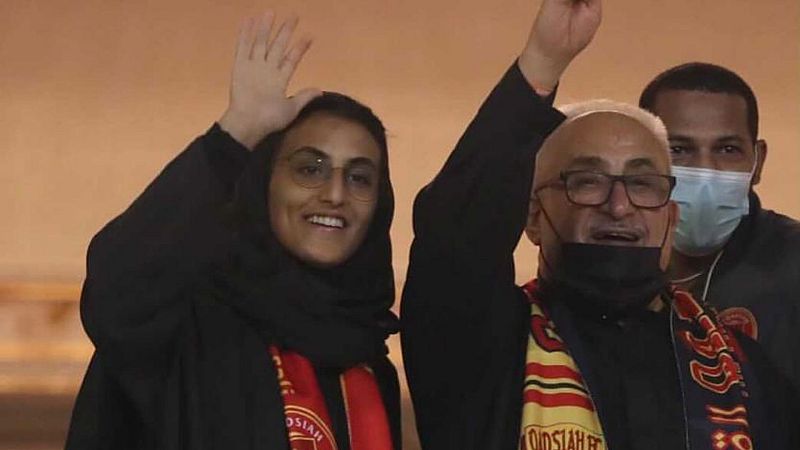 Radiogaceta de los deportes - Munira AlHamdan, campeona de la Liga de fútbol saudí - Escuchar ahora