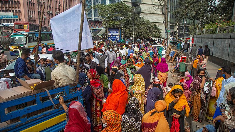 Reportajes 5 Continentes - Bangladés: un crecimiento lastrado por desigualdades - Escuchar ahora