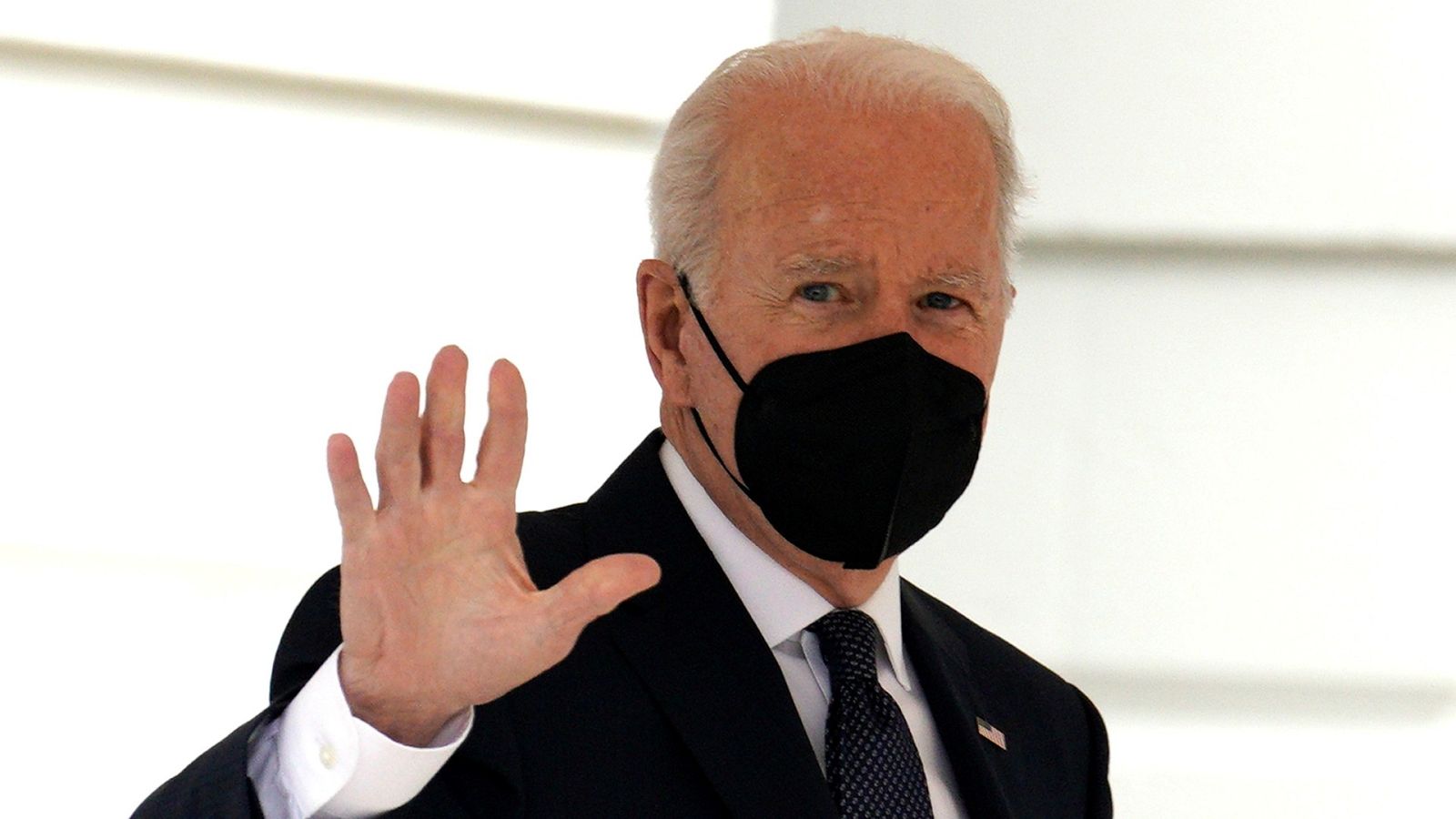 España a las 8 Fin de Semana - Joe Biden se reúne para estudiar la respuesta que dará a las peticiones de Rusia - Esuchar ahora 