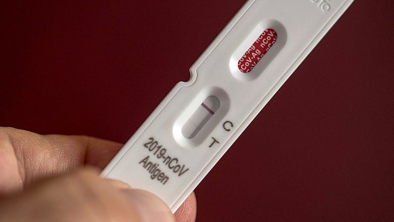 Enfermera Saturada - Bulo con los test de antígenos - Escuchar ahora