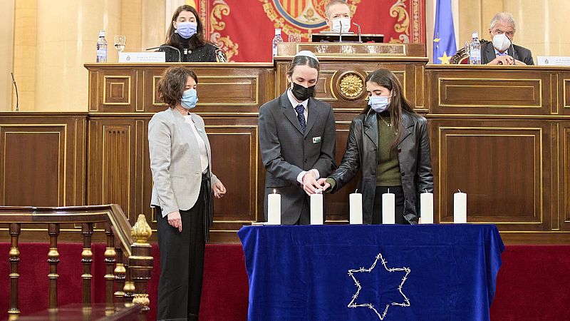 Más cerca - "Aumentan los intentos de dañar la memoria del Holocausto" - Escuchar ahora