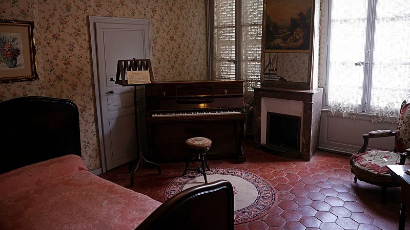 24 horas - Un paseo por la habitación de Marcel Proust, con Jordi Corominas - Escuchar ahora