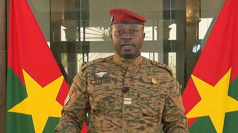 África hoy - Golpe de Estado de los militares en Burkina Faso - 28/01/22 - escuchar ahora