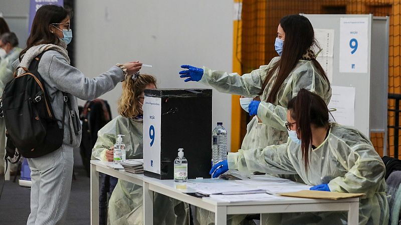 24 horas fin de semana - Cierran ya los colegios electorales en Portugal - Escuchar ahora