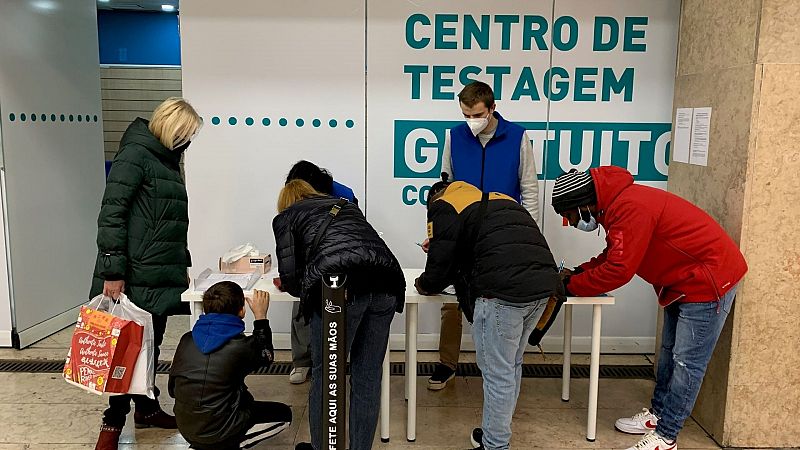Especial Elecciones Portugal - Gestión de la pandemia en Portugal: éxito en la vacunación - Escuchar ahora