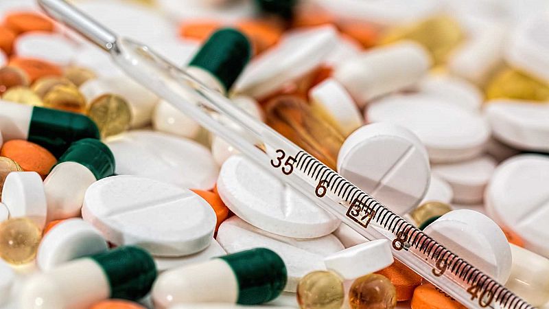 El gallo que no cesa - Farmacovigilancia, control y seguridad de los medicamentos - Escuchar ahora