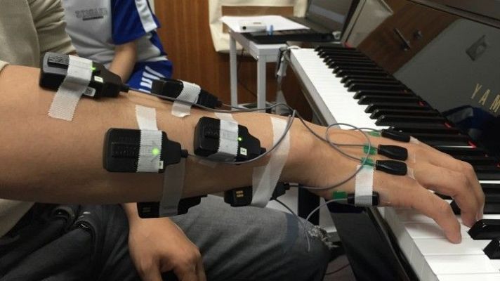 Longitud de onda - Pianistas con guantes - 10/02/22 - escuchar ahora