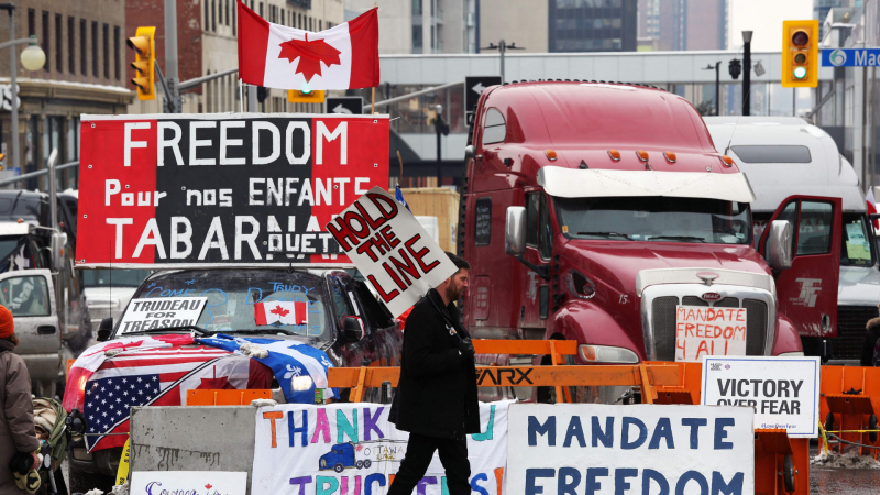 Reportajes 5 Continentes - Los antivacunas ponen en jaque a Canadá - Escuchar ahora