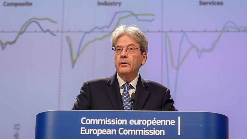 14 Horas - La CE eleva la previsión de crecimiento para España hasta el 5,6% en 2022, pero alerta del aumento de la inflación - Escuchar ahora 