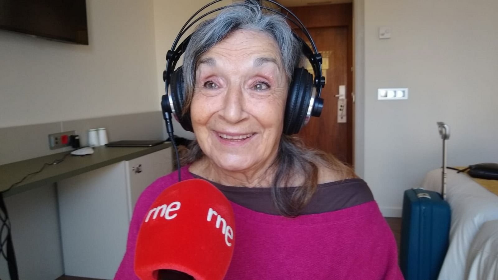 Tarde lo que tarde - Petra Martínez: "No me gusta llevar discurso a los Premios" - Escuchar ahora