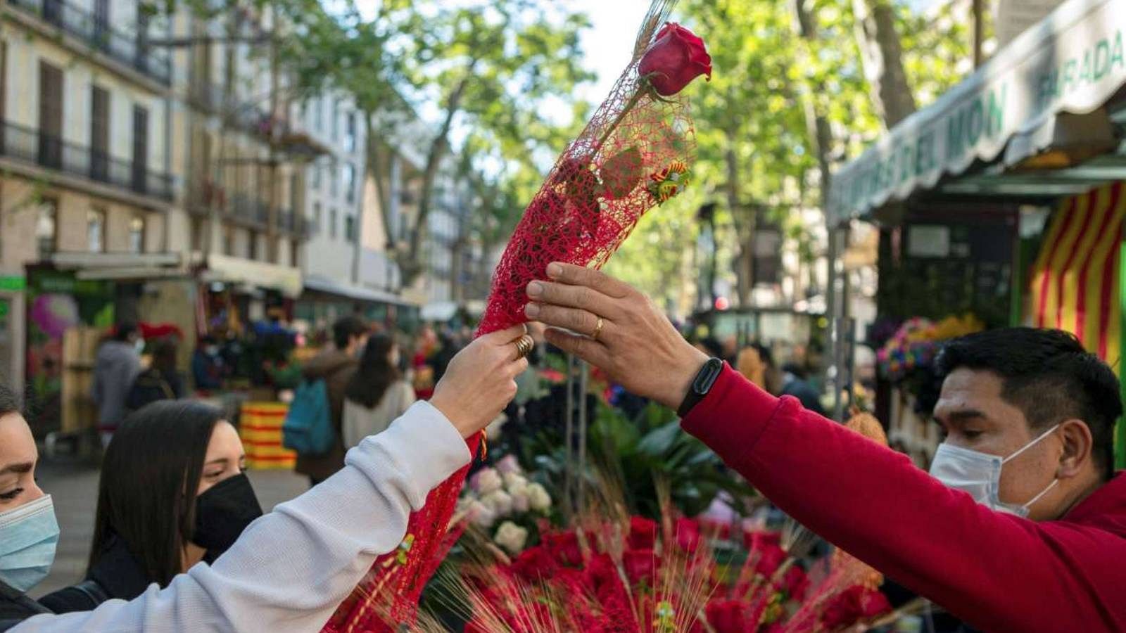 Sant Jordi recuperà la normalitat prepandèmica amb una superilla