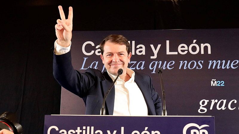 14 horas - PP y PSOE o VOX: el futuro incierto del Gobierno de Castilla y León - Escuchar ahora