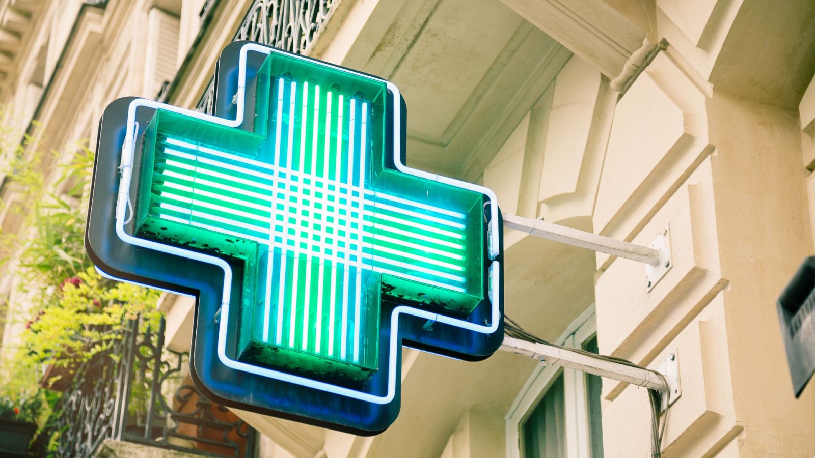 24 Horas - La atención personalizada de las farmacias en la España vaciada - Escuchar ahora