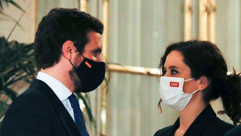 Las mañanas de RNE con Íñigo Alfonso - El enfrentamiento sin reservas entre Ayuso y Casado parte al Partido Popular - Escuchar ahora