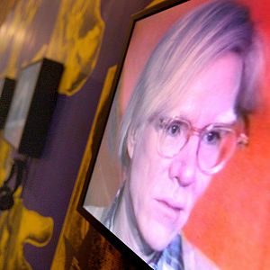 Joyas del Archivo Sonoro - Joyas del Archivo Sonoro - Necrológica: Vida y obra de Andy Warhol - Escuchar ahora