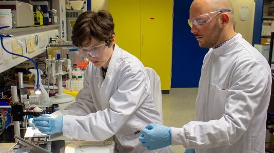 Serveis informatius Ràdio 4 - Nova eina per detectar la covid-19 a través de la saliva