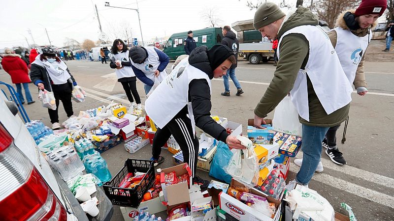 14 horas fin de semana - España envía el primer paquete de material sanitario a Ucrania este fin de semana - Escuchar ahora