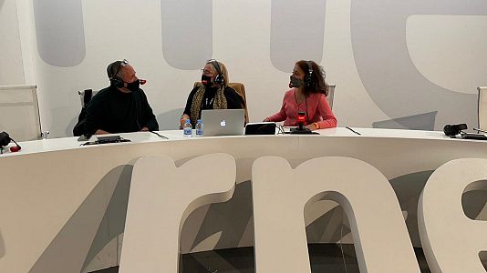 Fluido rosa - Fluido Rosa - ARCO 40 (+1) 2022 - 28/02/22 - escuchar ahora