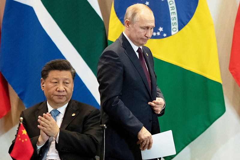 Cinco Continentes - La incómoda posición de China ante la invasión de Ucrania - escuchar ahora