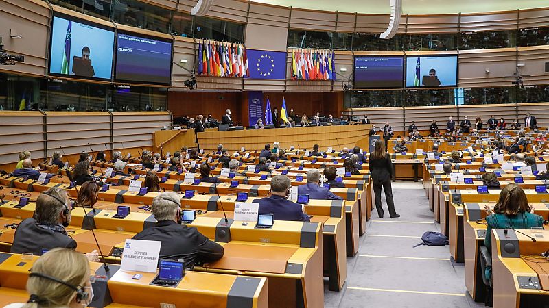 24 horas - El Parlamento Europeo apoya que Ucrania sea candidata a la Unión Europea - Escuchar ahora