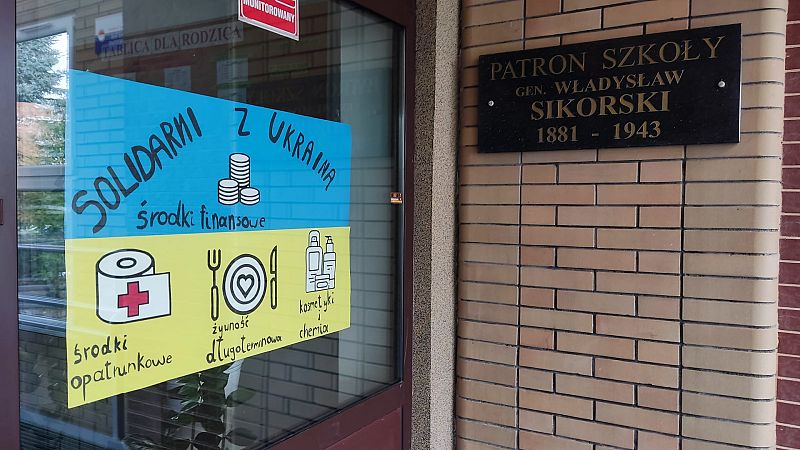 Las Mañanas de RNE - Los colegios de Polonia se preparan para la llegada de refugiados de Ucrania - Escuchar ahora