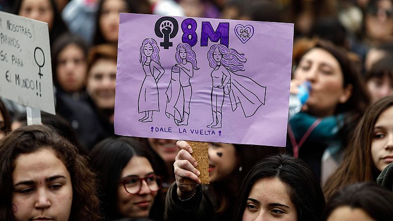 Más cerca - El feminismo vuelve a las calles dividido - Escuchar ahora 