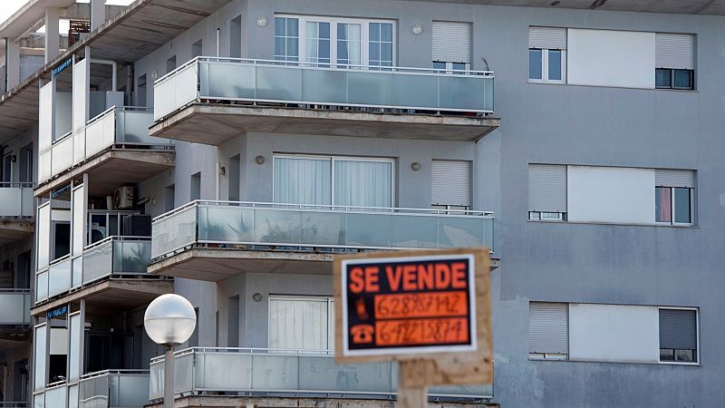 Las Mañanas de RNE con Íñigo Alfonso - La inestabilidad de los mercados financieros convertirá la vivienda en un activo refugio - Escuchar ahora