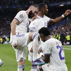 Tablero deportivo - Tablero deportivo - Benzema hace magia en el Bernabéu - Escuchar ahora