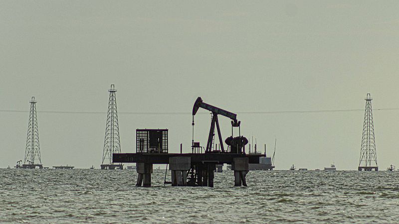 Cinco continentes - Washington y Caracas se sientan a negociar - Escuchar ahora