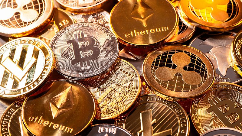 Más cerca - La UE frenará el uso de criptomonedas para evadir sanciones - Escuchar ahora
