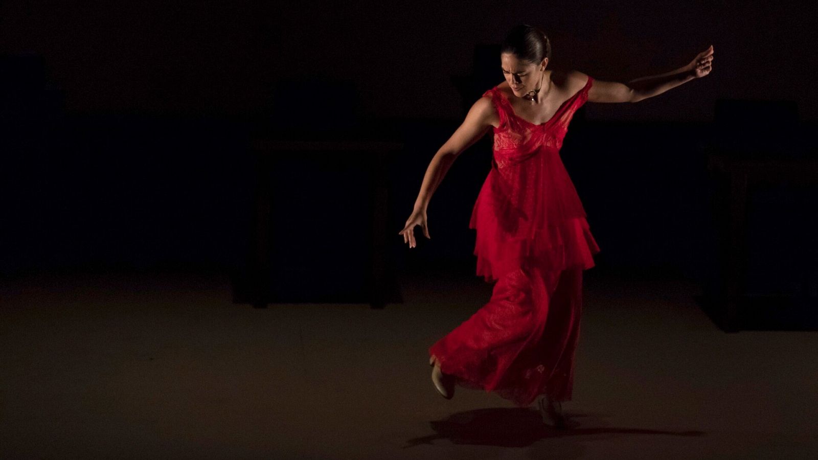 Tarde lo que tarde - Patricia Guerrero baila en el Museo del Prado - Escuchar ahora