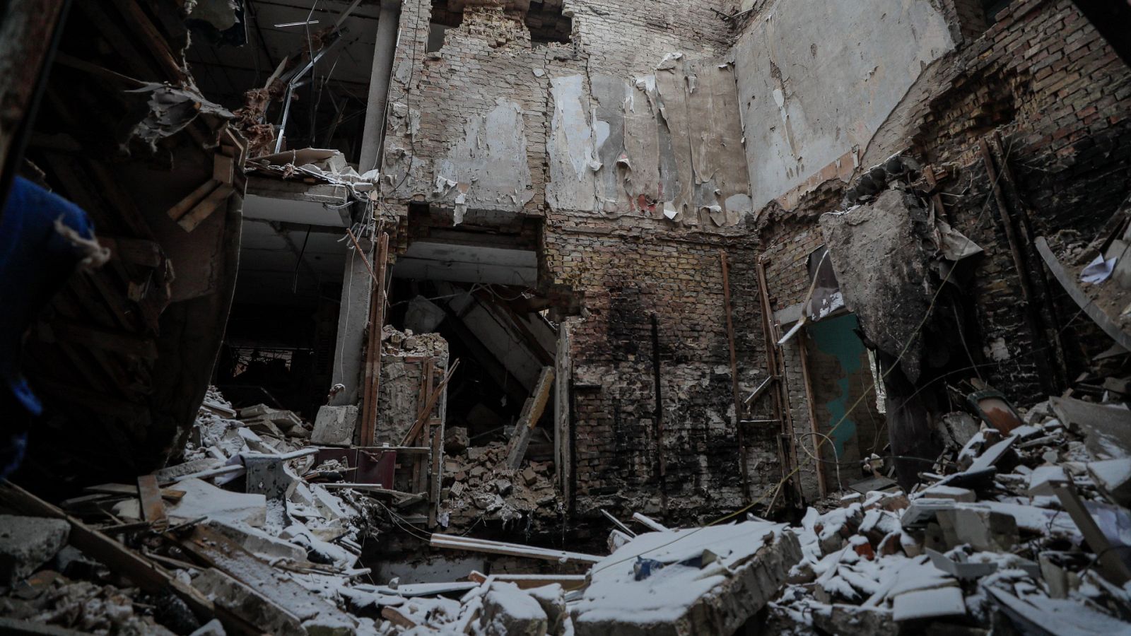 14 horas fin de semana - Los bombardeos se amplían hacia el oeste de Ucrania - Escuchar ahora