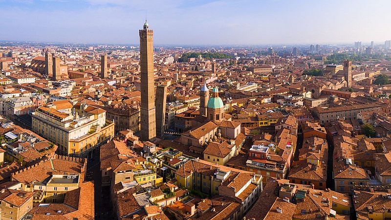 Bolonia: la ciudad del saber, el subir y el sabor