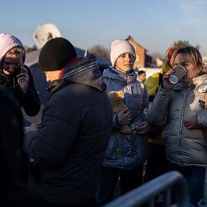 14 horas - 14 Horas - UNICEF avisa del riesgo de la llegada de mafias a la frontera con Ucrania - Escuchar ahora