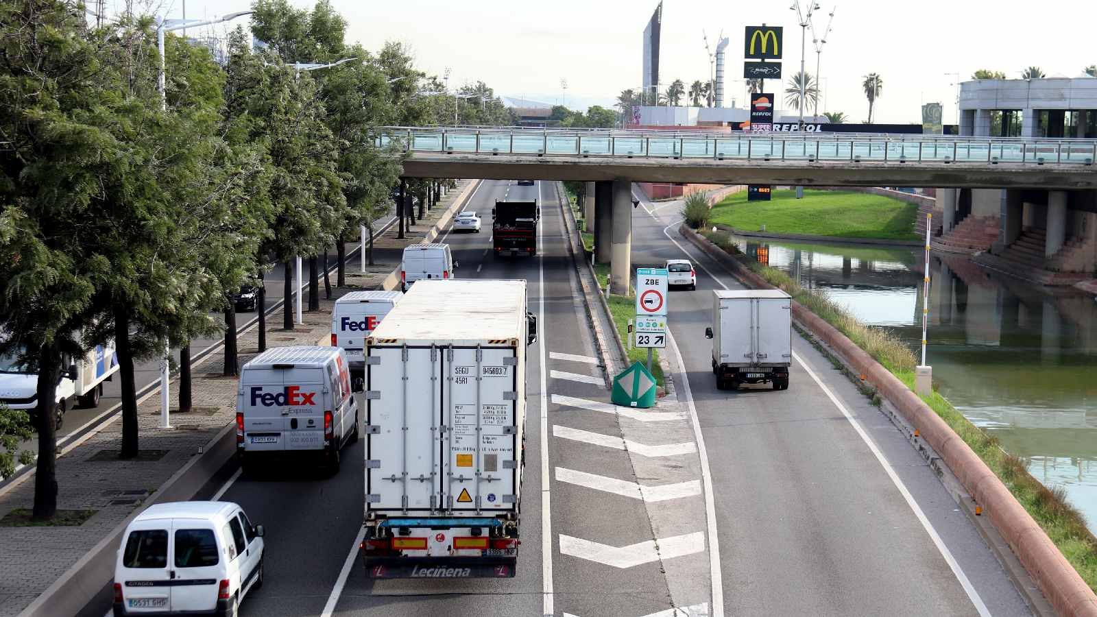 La Zona de Baixes Emissions aconsegueix reduir 600.000 desplaçament contaminants