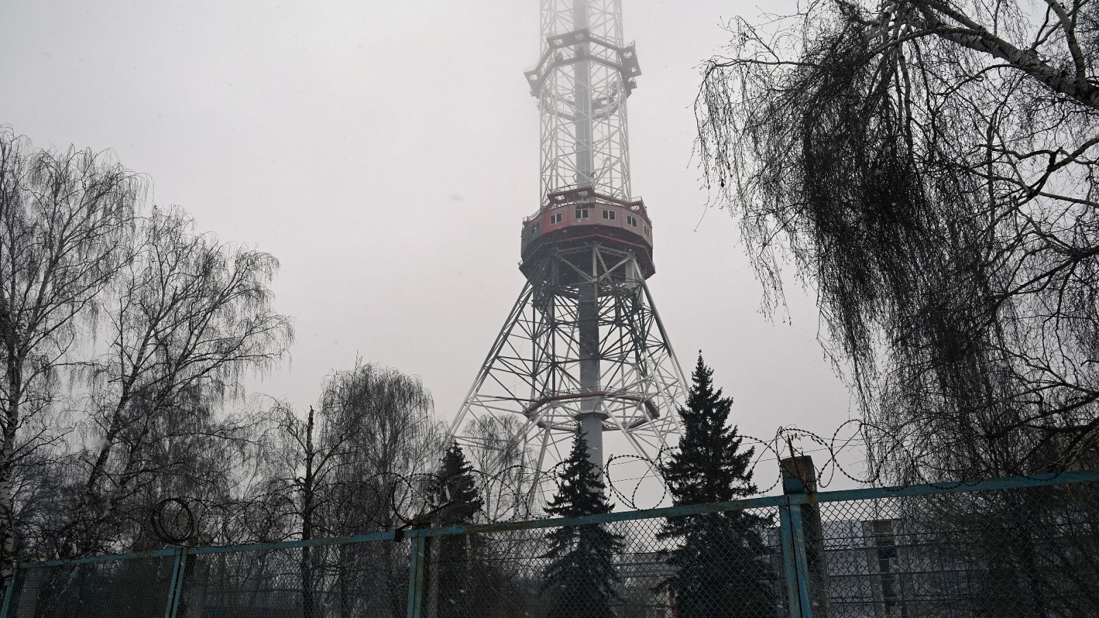 Boletines RNE - Ataque aéreo a la torre de telecomunicaciones de Rivne, al noroeste de Ucrania - Escuchar ahora