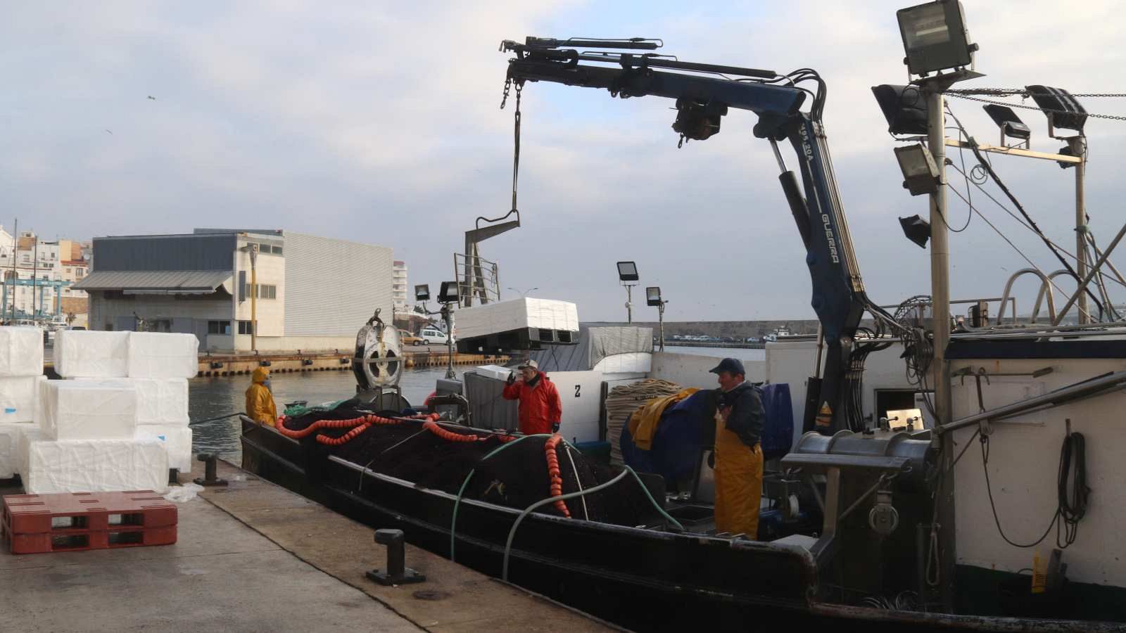 En vaga els pescadors del litoral de Tarragona